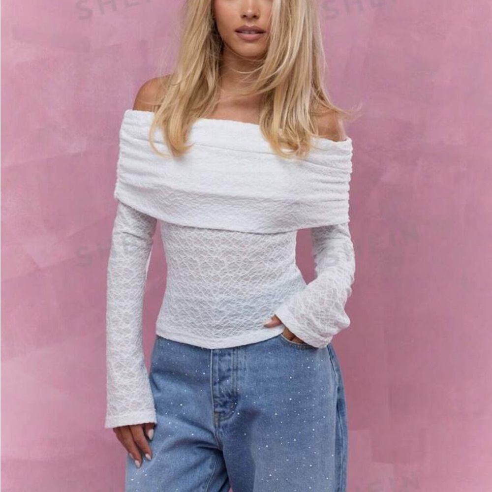 NWT MISSGUIDED Textured Ruched Long Sleeve Lace Top